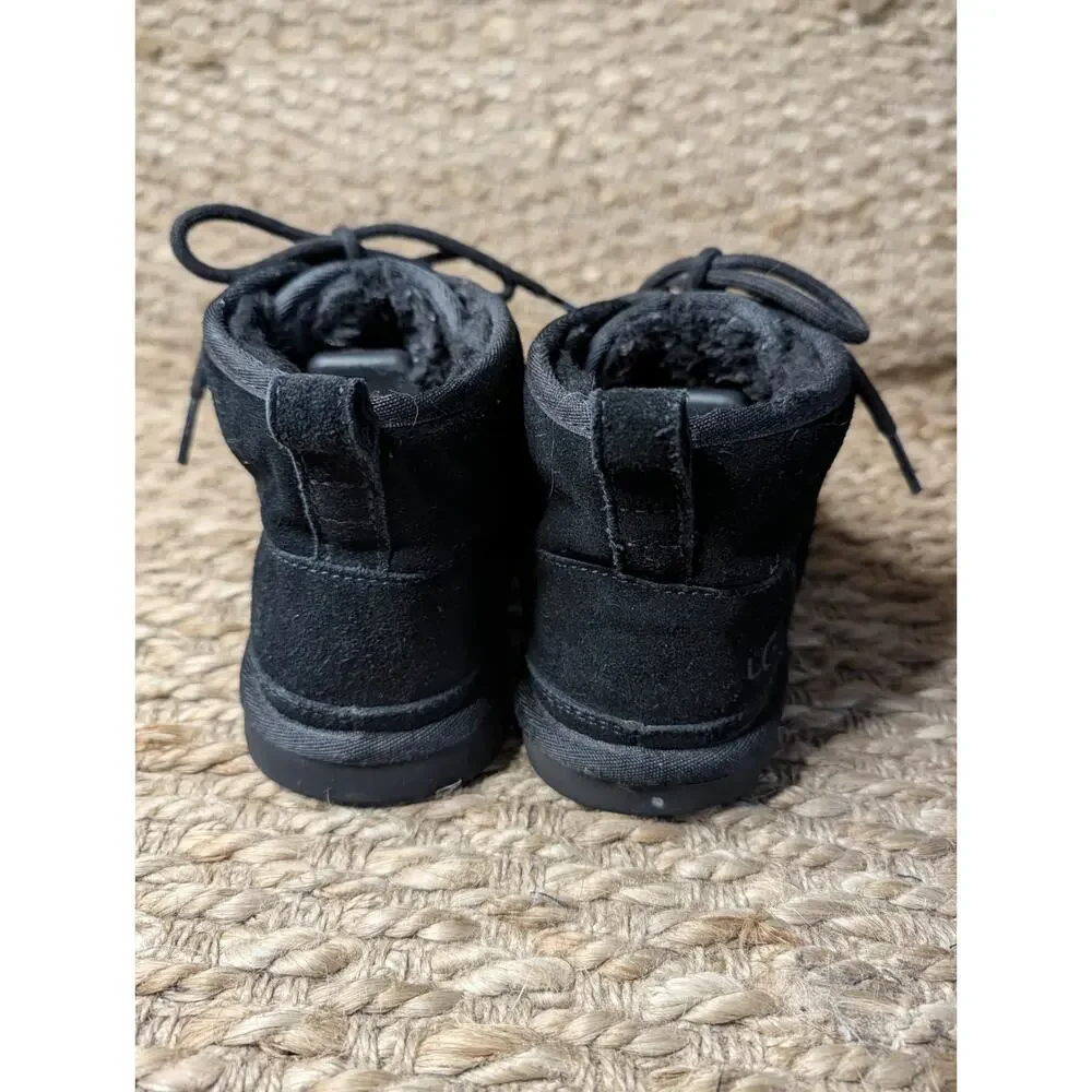 UGG KIDS BLACK NEUMEL CLASSIC SUEDE BOOTS BOYS 6 CASUAL SCHOOL